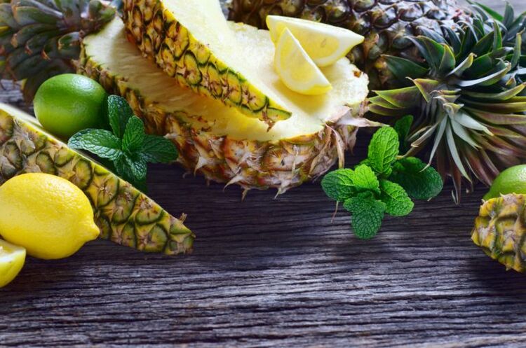 Lemon and Pineapple are Healthy Fruits for People Suffering from Arthritis and Osteoarthritis