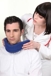 The doctor puts the patient the collar of Shantsz